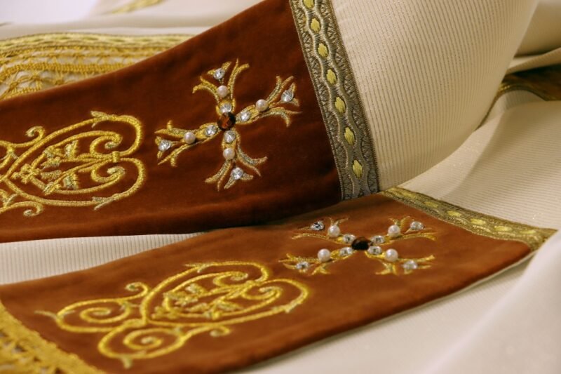Cream Embroidered Chasuble W70993