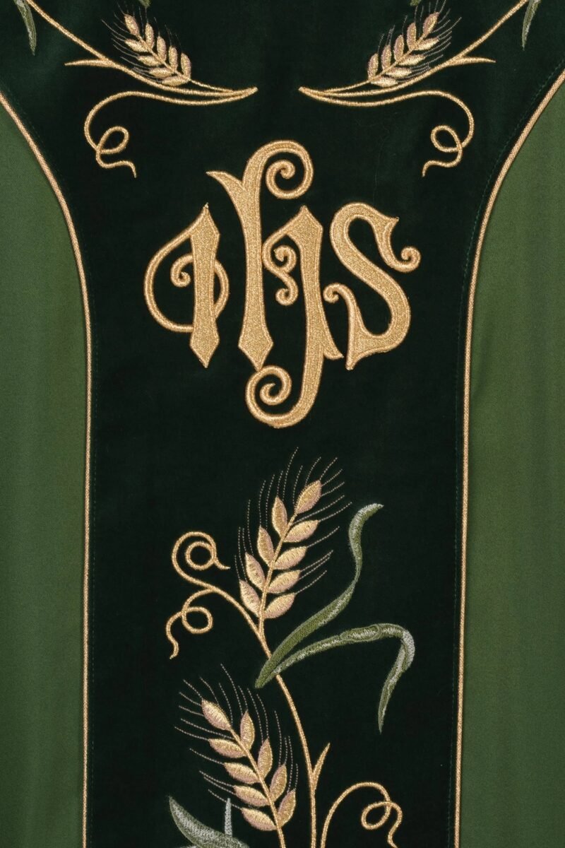 Green Chasuble GE20322