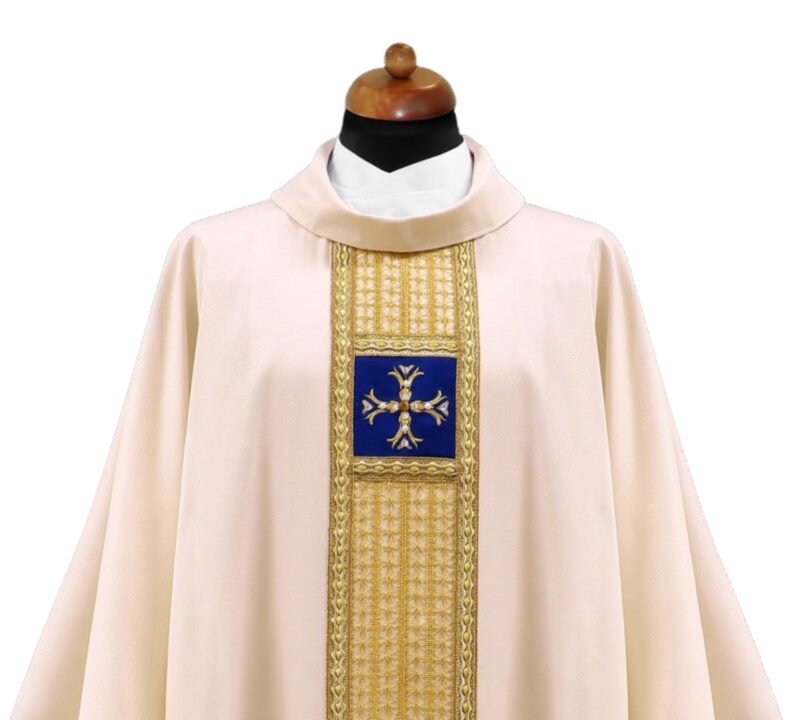 Marian Chasubles AP14281
