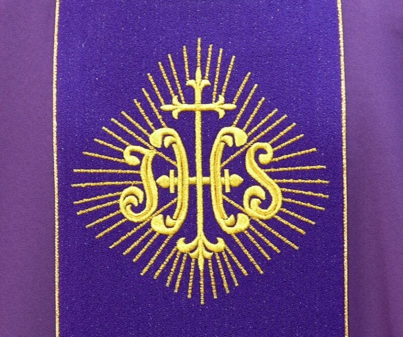 Purple Embroidered Chasuble FE90113