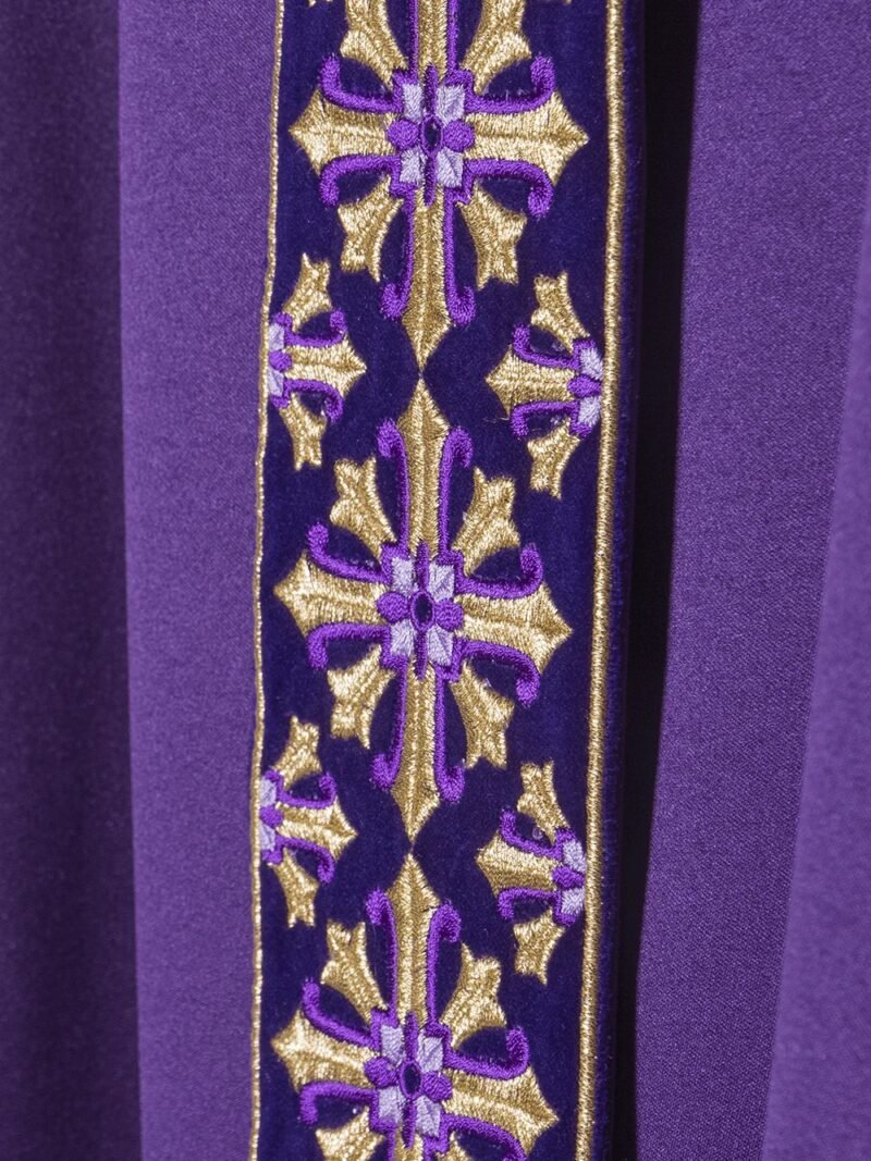 Purple Embroidered Chasuble FE90952