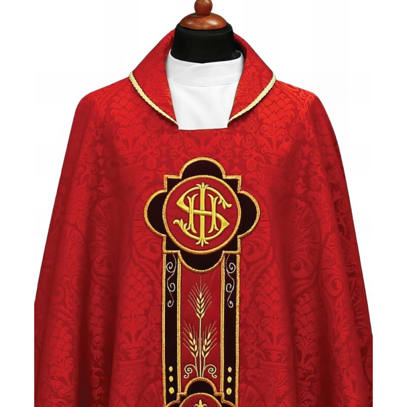 Red Chasuble AU31091