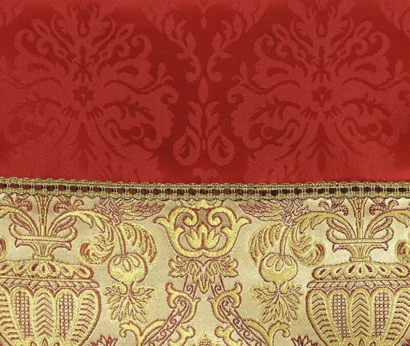 Red Chasuble AU31123