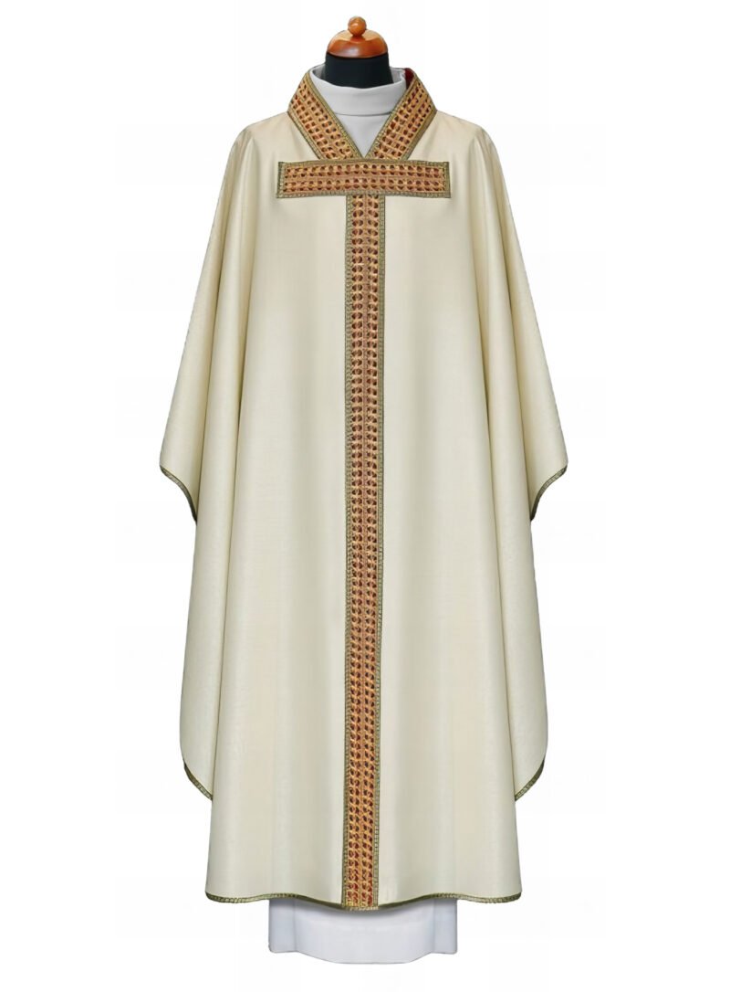 White Embroidered Chasuble W7004