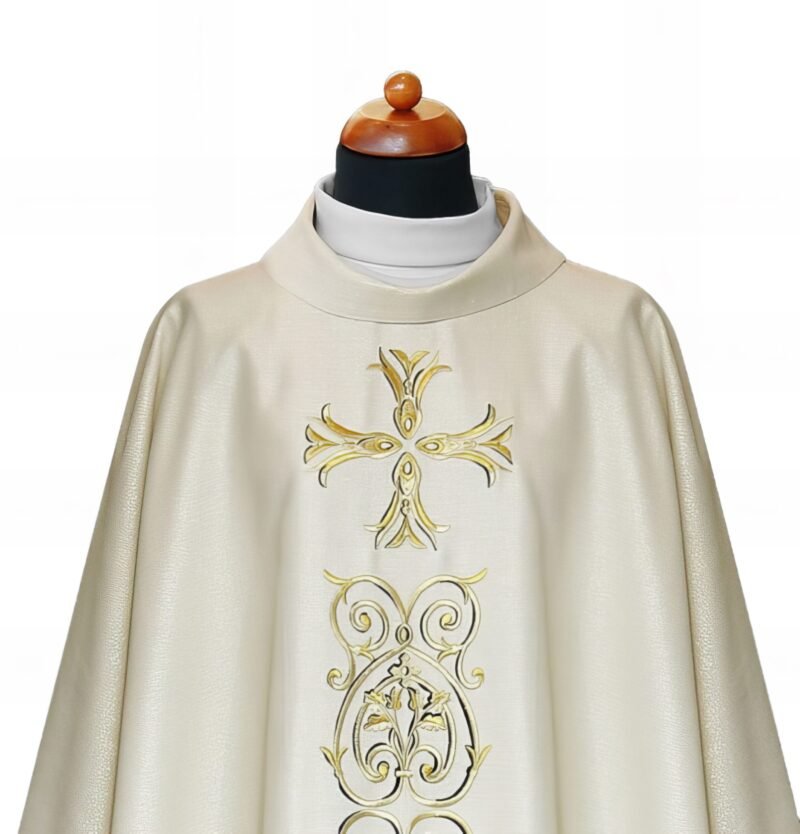 White Embroidered Chasuble W70091