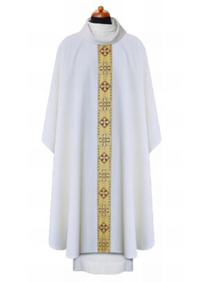 White Embroidered Chasuble W7011