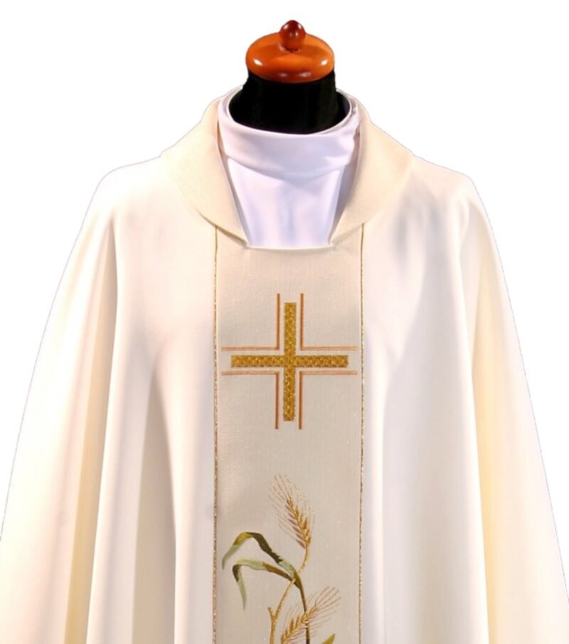 White Embroidered Chasuble W70191