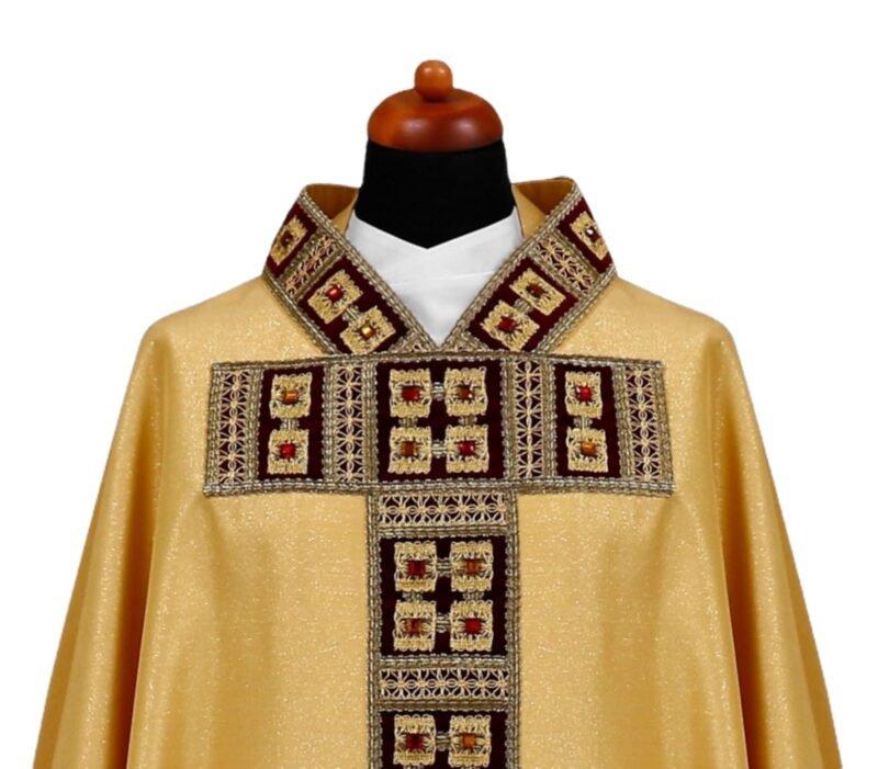 Golden Embroidered Chasuble GY090041