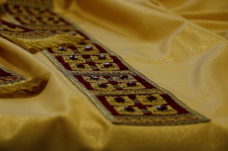 Golden Embroidered Chasuble GY090043