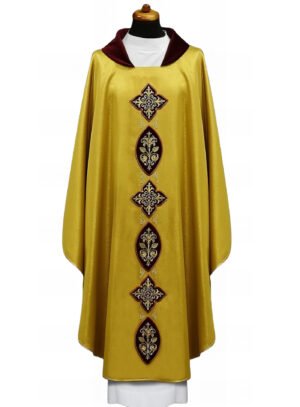 Golden Embroidered Chasuble GY09005