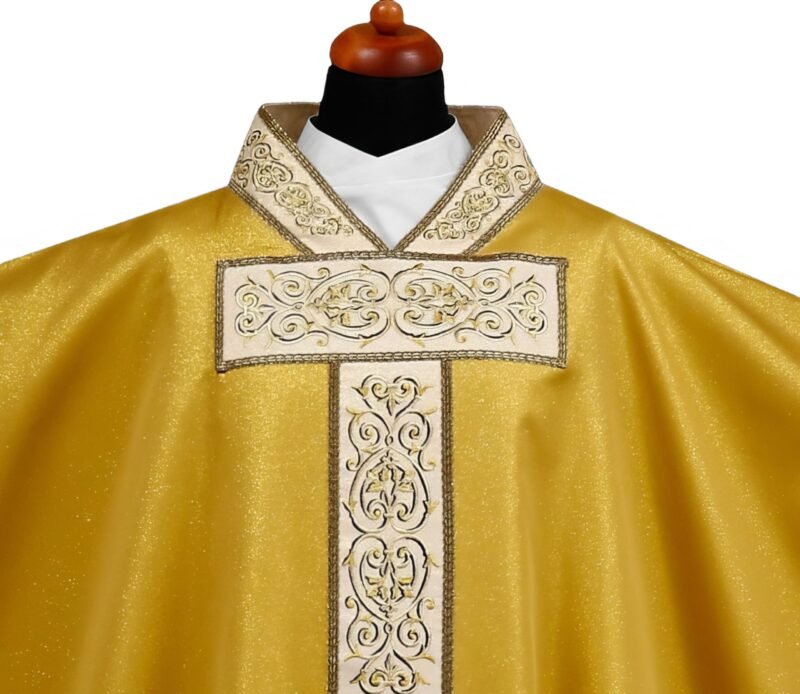Golden Embroidered Chasuble GY090061